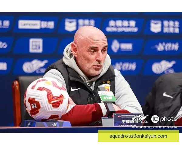 斯特林近期表现稳健，状态回暖，帮助球队在联赛中继续争夺好成绩。